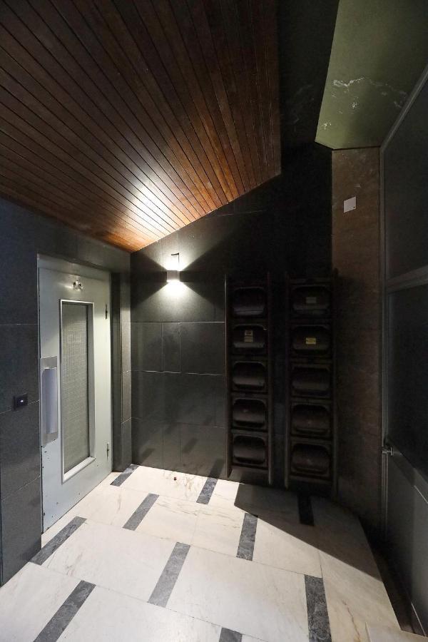 Flh Porto Spacious Apartment With Balcony Ngoại thất bức ảnh